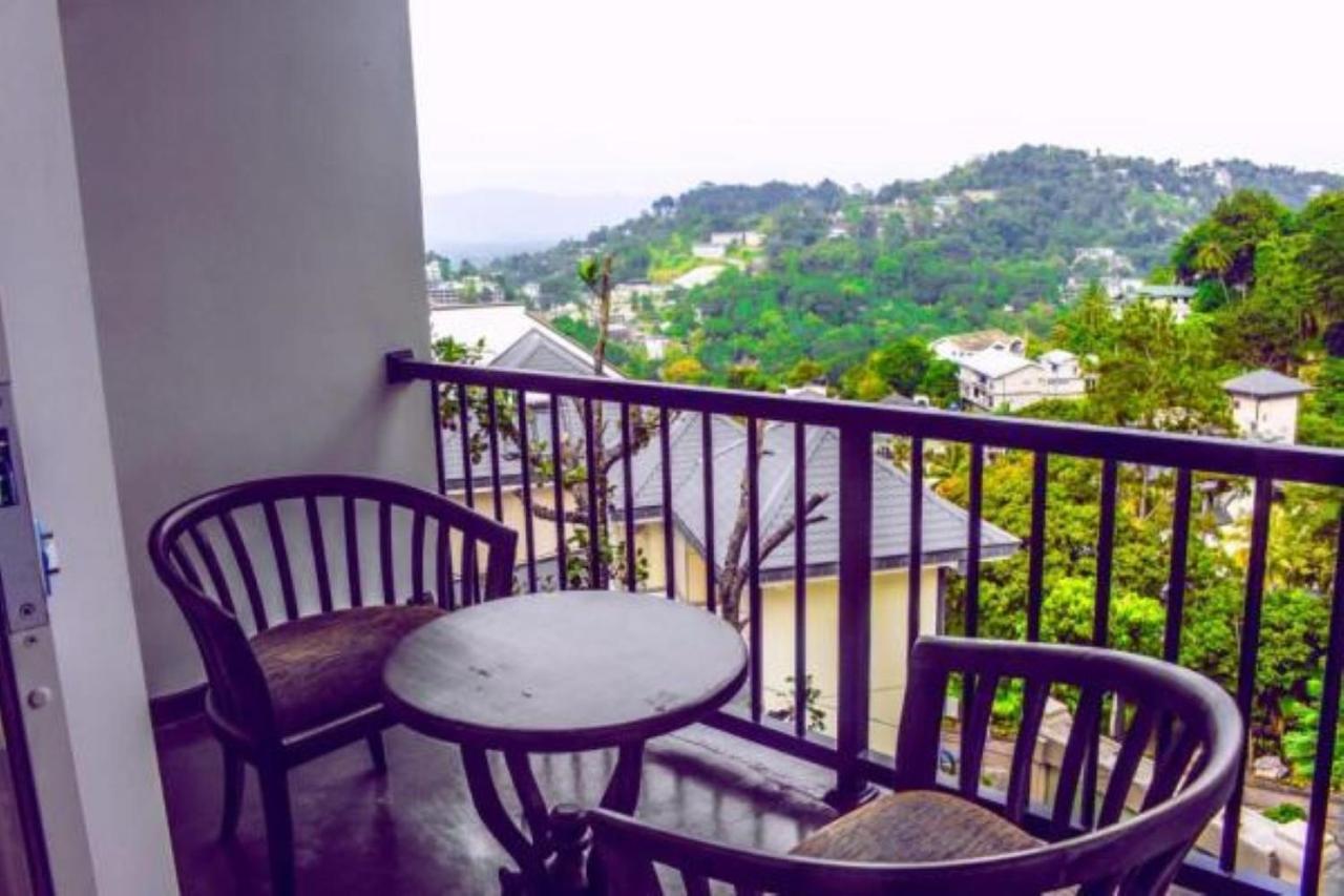 Medhani Kandy Buitenkant foto